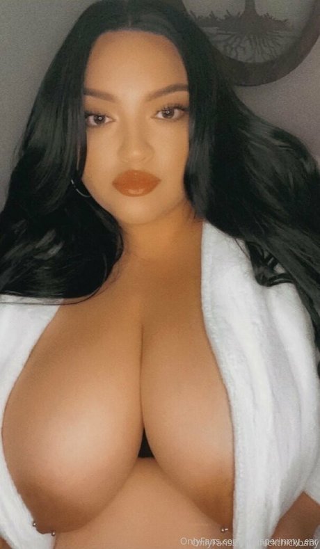 Foto di nudo di fuga di OnlyFans di Whisperinmyear