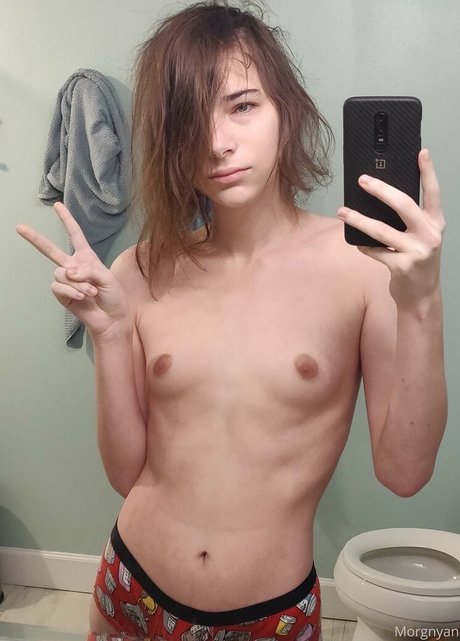 Foto di nudo di fuga di OnlyFans di Morgnyan