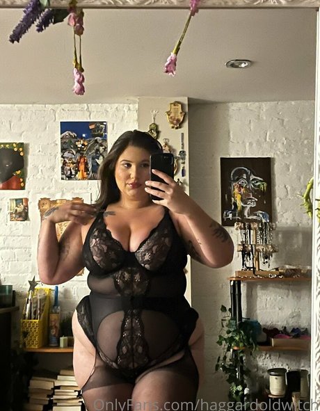 Foto di nudo di fuga di OnlyFans di Haggardoldwitch