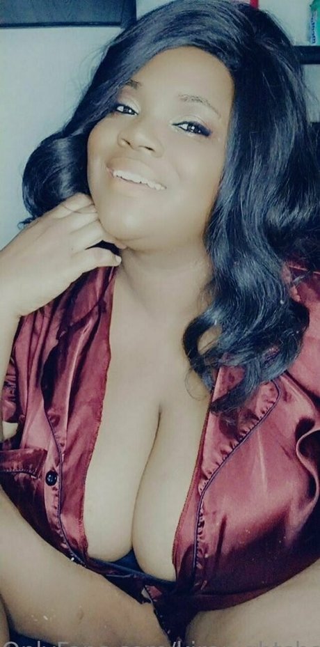 Foto di nudo di fuga di OnlyFans di Kiranightshade