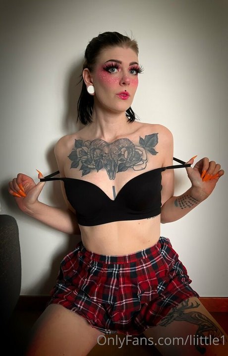 Foto di nudo di fuga di OnlyFans di Liittle1