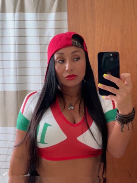 Foto di nudo di fuga di OnlyFans di Yili