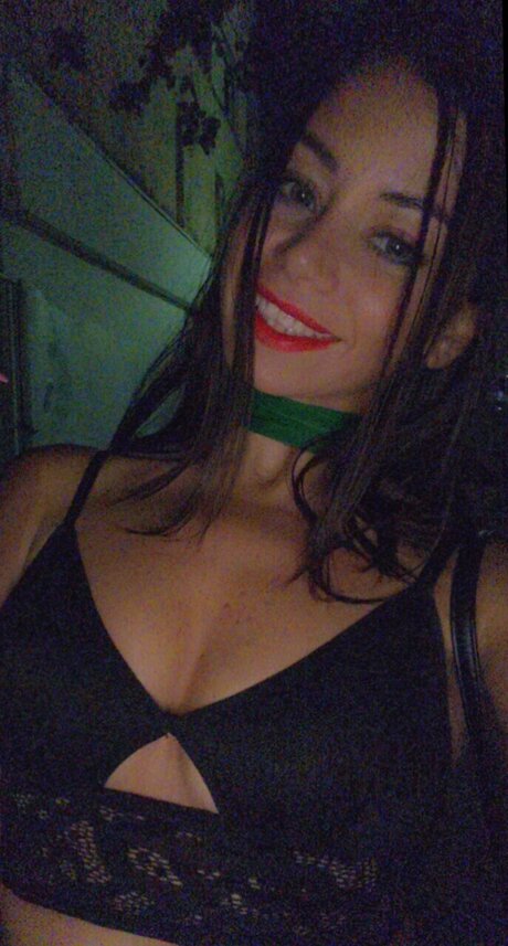 Foto di nudo di fuga di OnlyFans di Jasmine