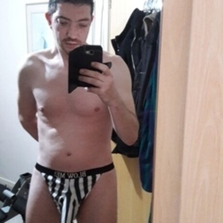 Foto di nudo di fuga di OnlyFans di Rob