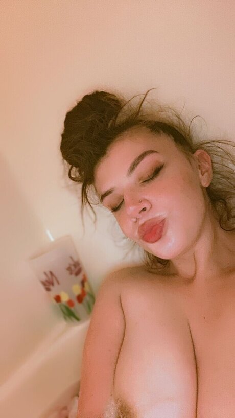 Foto di nudo di fuga di OnlyFans di Mixbunny1999
