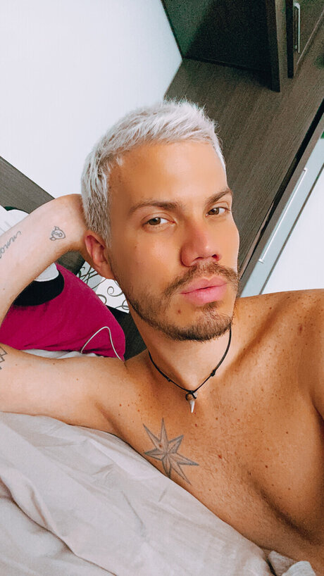Foto di nudo di fuga di OnlyFans di Kike Paz