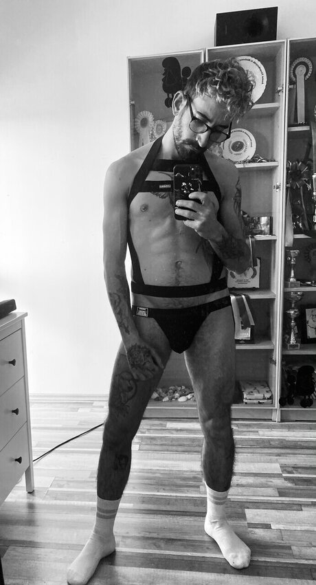 Foto di nudo di fuga di OnlyFans di Tommy