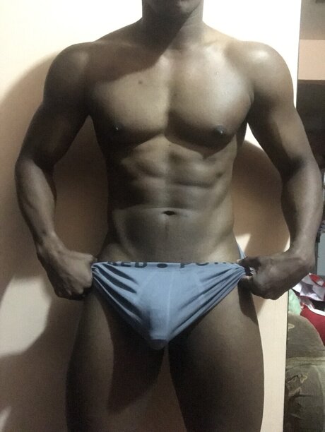 Foto di nudo di fuga di OnlyFans di Blacksilver