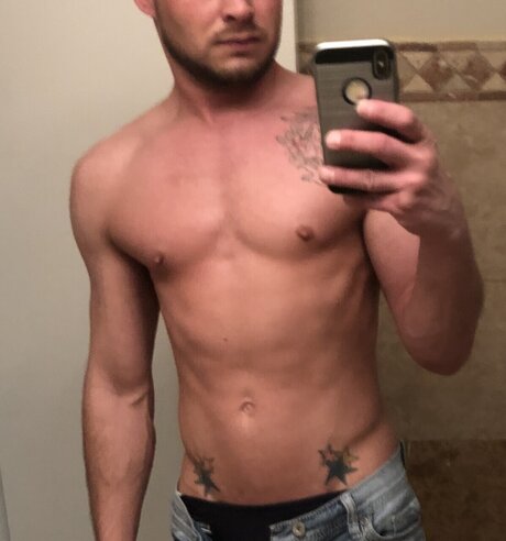 Foto di nudo di fuga di OnlyFans di Hunterg