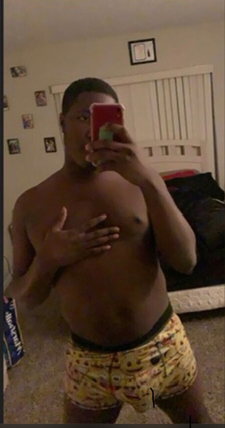 Foto di nudo di fuga di OnlyFans di Bayous King