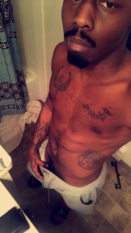 Foto di nudo di fuga di OnlyFans di Nasty Shawn