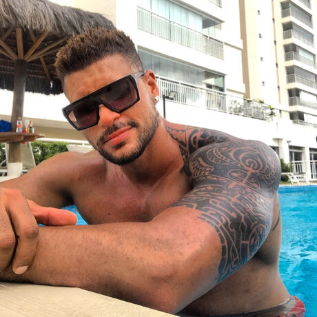 Foto di nudo di fuga di OnlyFans di U3648656