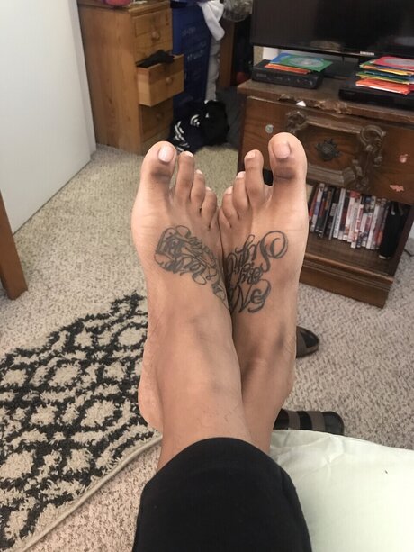 Foto di nudo di fuga di OnlyFans di Swtfeetchris