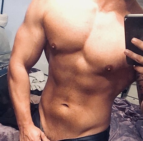 Foto di nudo di fuga di OnlyFans di Spennas