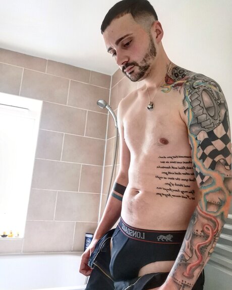 Foto di nudo di fuga di OnlyFans di Rcro1447