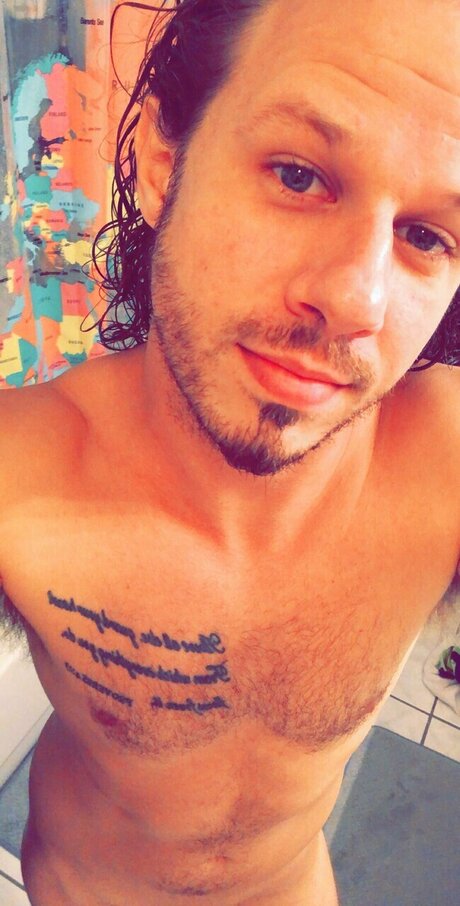 Foto di nudo di fuga di OnlyFans di Goldlink