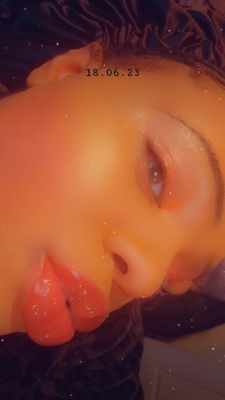 Foto di nudo di fuga di OnlyFans di Violet Storm