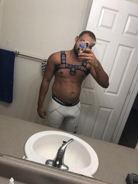 Foto di nudo di fuga di OnlyFans di Magicmark