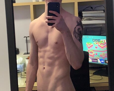 Foto di nudo di fuga di OnlyFans di Tyson