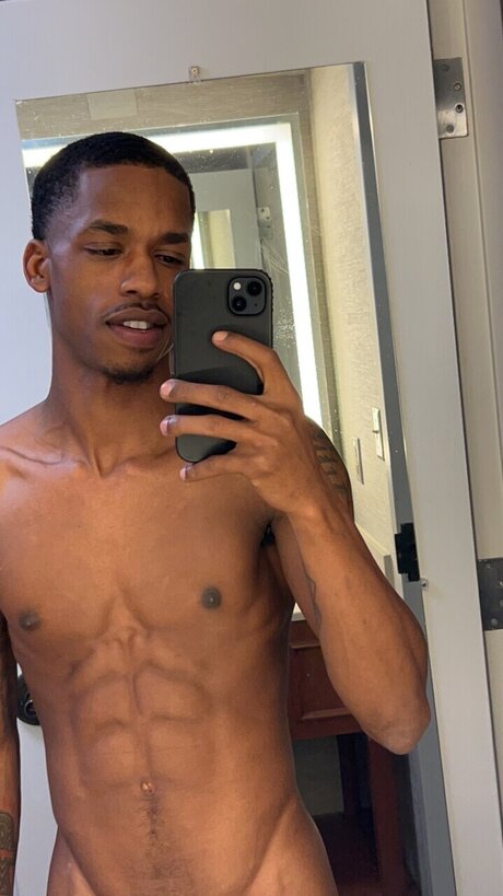 Foto di nudo di fuga di OnlyFans di Nate Sims