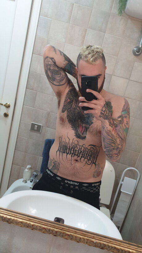 Foto di nudo di fuga di OnlyFans di Torres