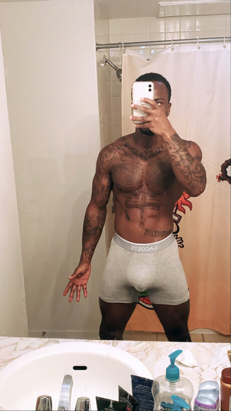 Foto di nudo di fuga di OnlyFans di Huncho
