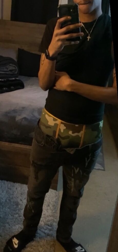Foto di nudo di fuga di OnlyFans di Joshua 