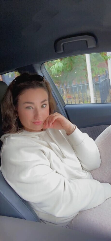 Foto di nudo di fuga di OnlyFans di Court