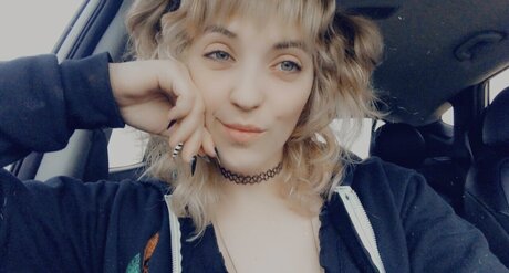 Foto di nudo di fuga di OnlyFans di Katie