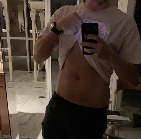 Foto di nudo di fuga di OnlyFans di U8427614