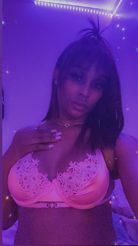 Foto di nudo di fuga di OnlyFans di Italybaby