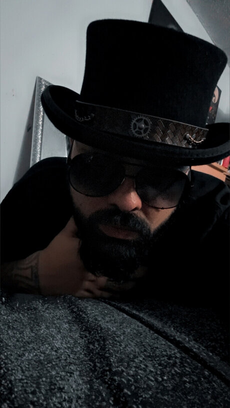 Foto di nudo di fuga di OnlyFans di Gothdaddy