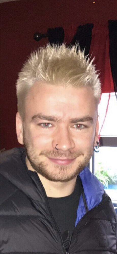Foto di nudo di fuga di OnlyFans di Sean