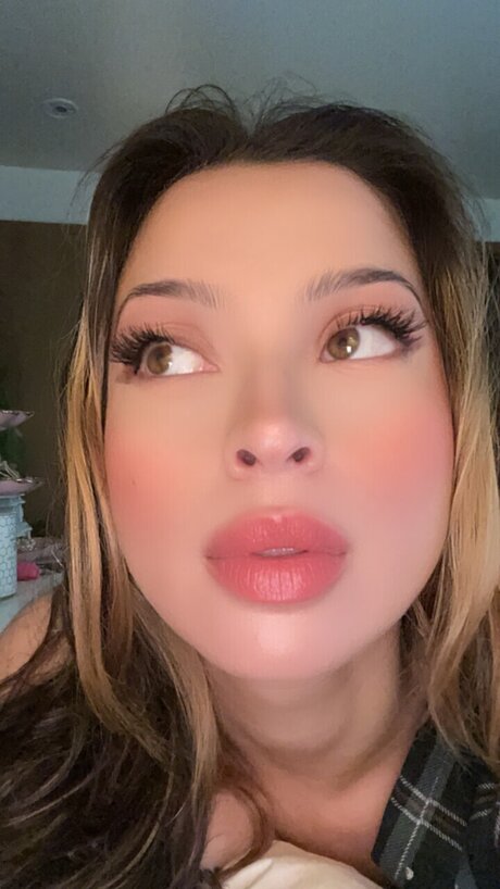 Foto di nudo di fuga di OnlyFans di Lyons