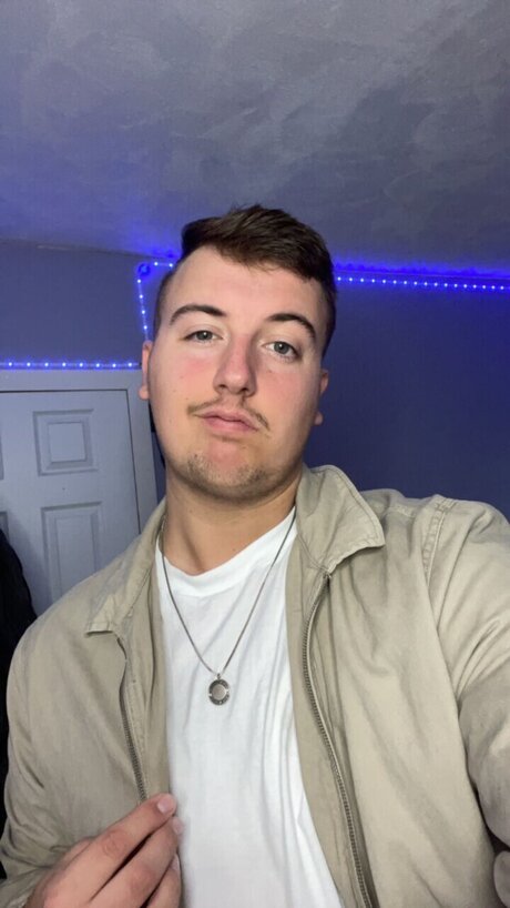Foto di nudo di fuga di OnlyFans di Brandon