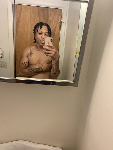 Foto di nudo di fuga di OnlyFans di Javon Robinson