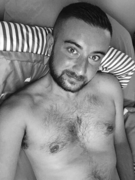 Foto di nudo di fuga di OnlyFans di Maineguy