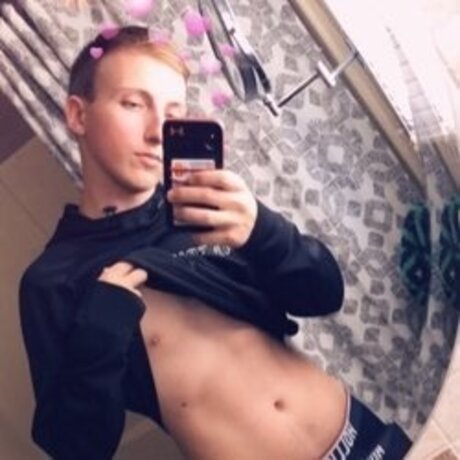Foto di nudo di fuga di OnlyFans di Messy Twink