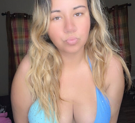 Foto di nudo di fuga di OnlyFans di Novaxbaby