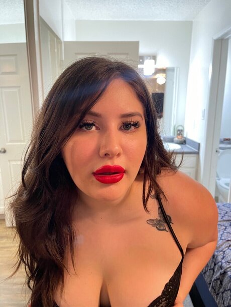 Foto di nudo di fuga di OnlyFans di Bigbootyj
