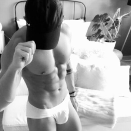 Foto di nudo di fuga di OnlyFans di Eublondjock