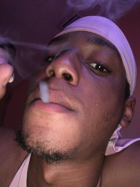 Foto di nudo di fuga di OnlyFans di Giovanni Stefane