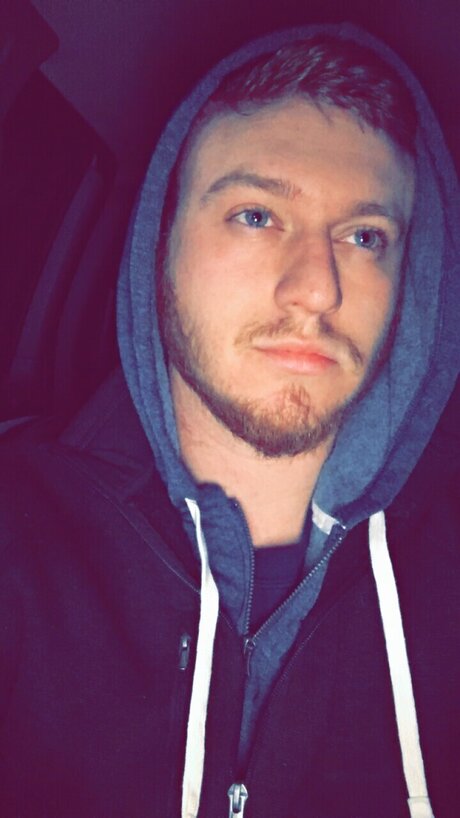 Foto di nudo di fuga di OnlyFans di John M