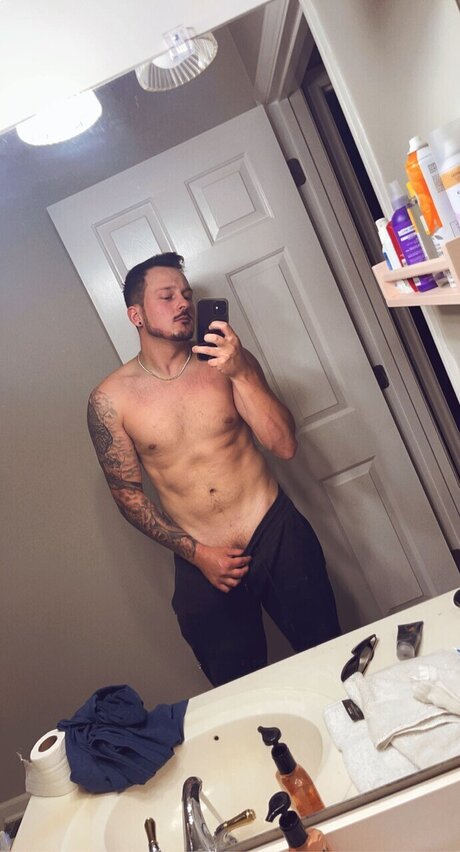 Foto di nudo di fuga di OnlyFans di Brandon Dunn