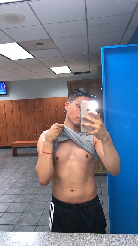 Foto di nudo di fuga di OnlyFans di Armando