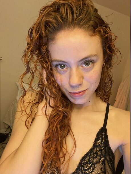 Foto di nudo di fuga di OnlyFans di Greeneyebabe