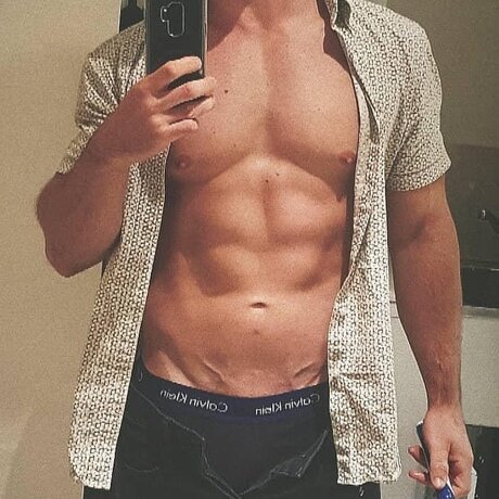 Foto di nudo di fuga di OnlyFans di Hunny