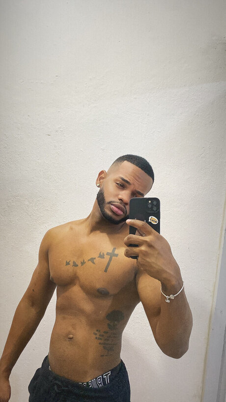 Foto di nudo di fuga di OnlyFans di 