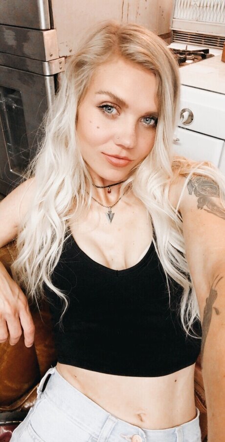 Foto di nudo di fuga di OnlyFans di Lauren