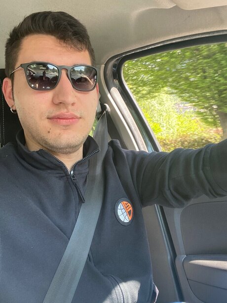 Foto di nudo di fuga di OnlyFans di Davide Mondoni